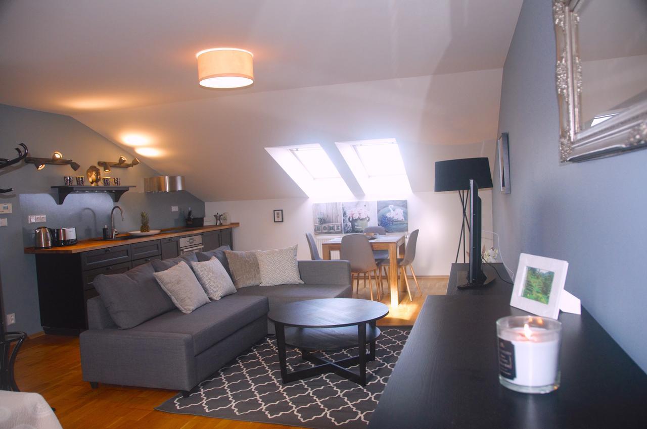 Amazing Angie'S Apartment Прага Экстерьер фото